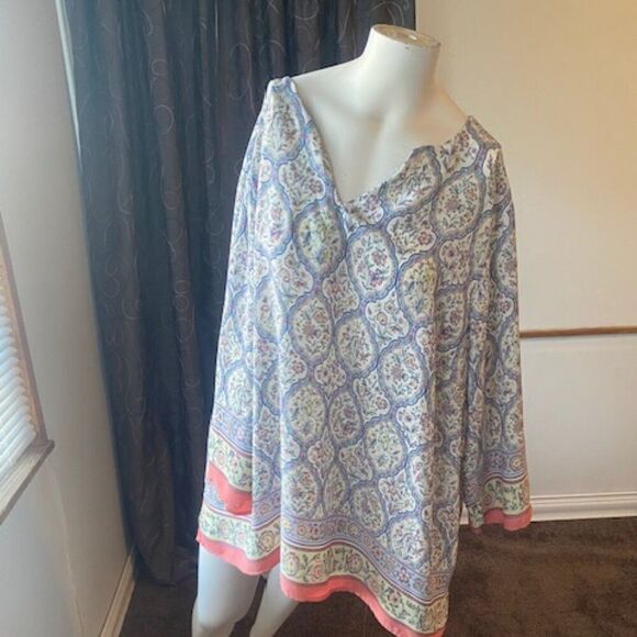 Jones & Co Blue/Peach Boho Peasant 3/4 sleeves V-neck Floral print, size 3X - Picture 1 of 5